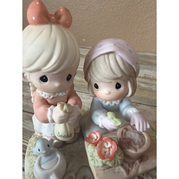 Precious Moments 2001 Planting the Seeds of Love #101548 Ltd Ed 1190/7500 No Box - Picture 7 of 14